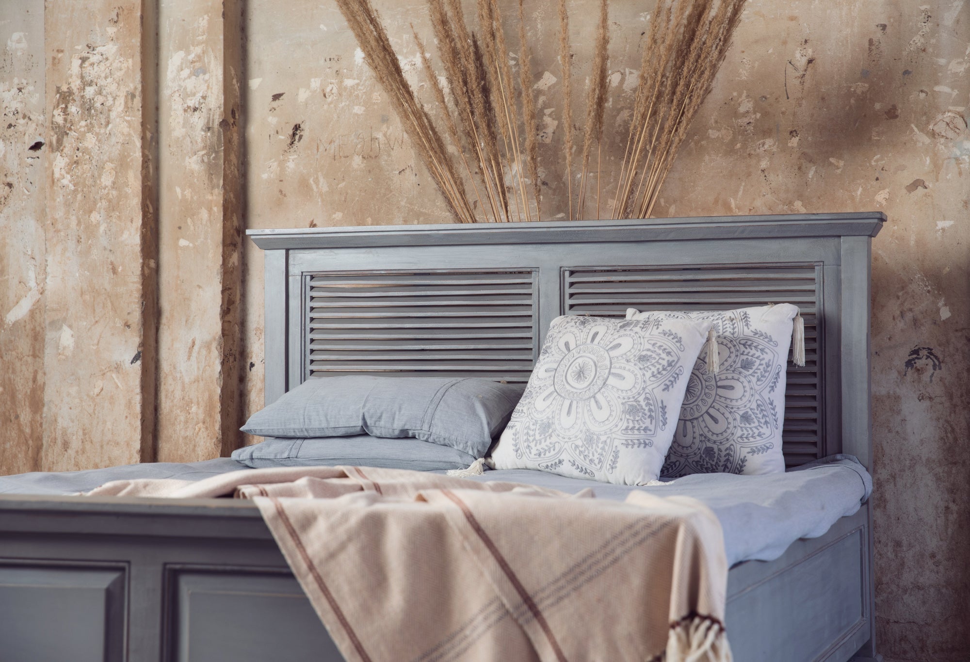 Nicholson Shutter Bed - Savana Living - One With Wood